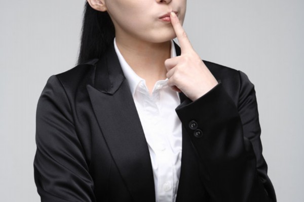 西湖茶香夜未央，养生休闲两不误